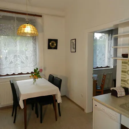 Apartment With Free Car Parking, Wifi And Bikes For Free *